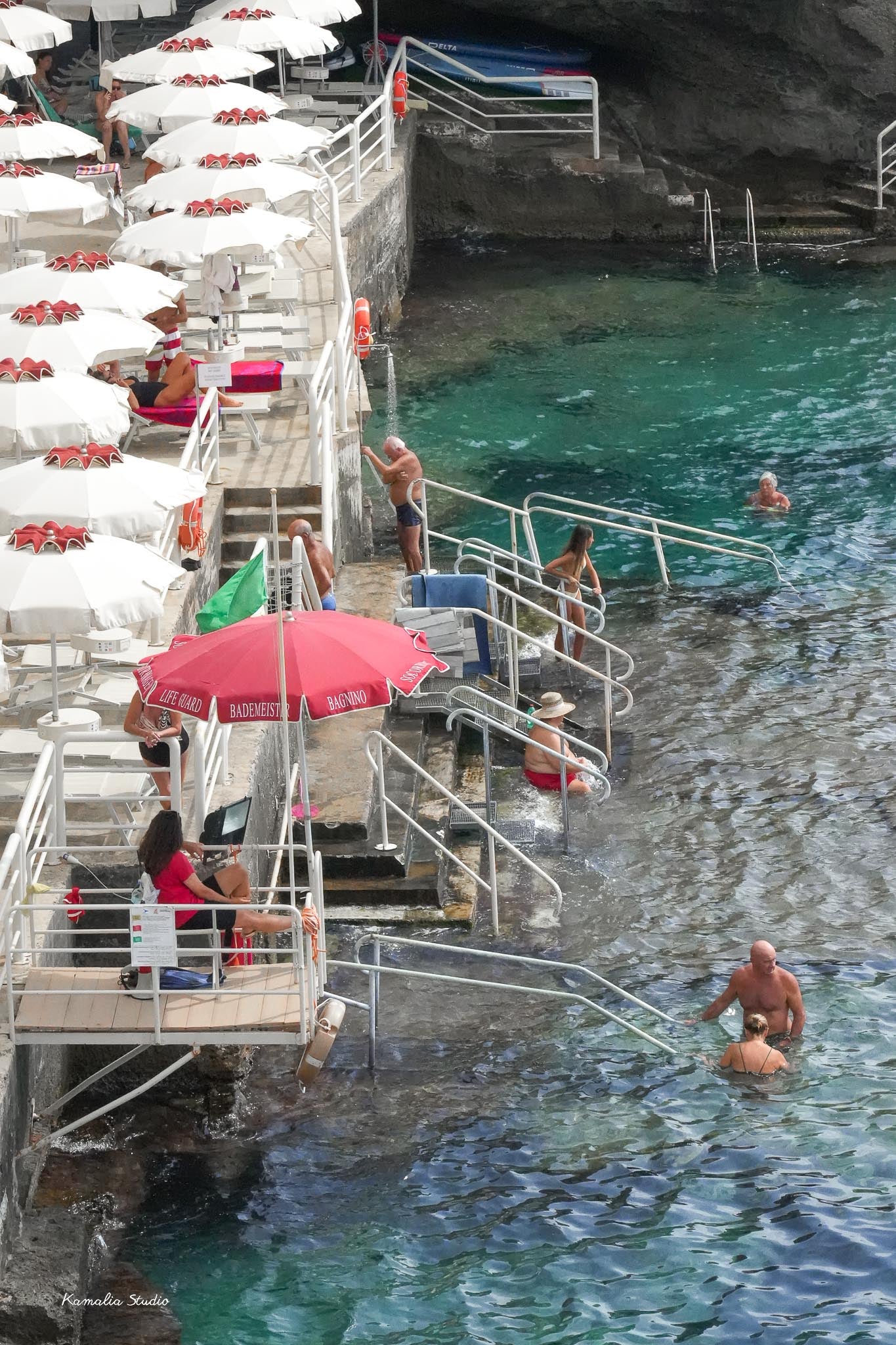 Amadeo Wall Art Print